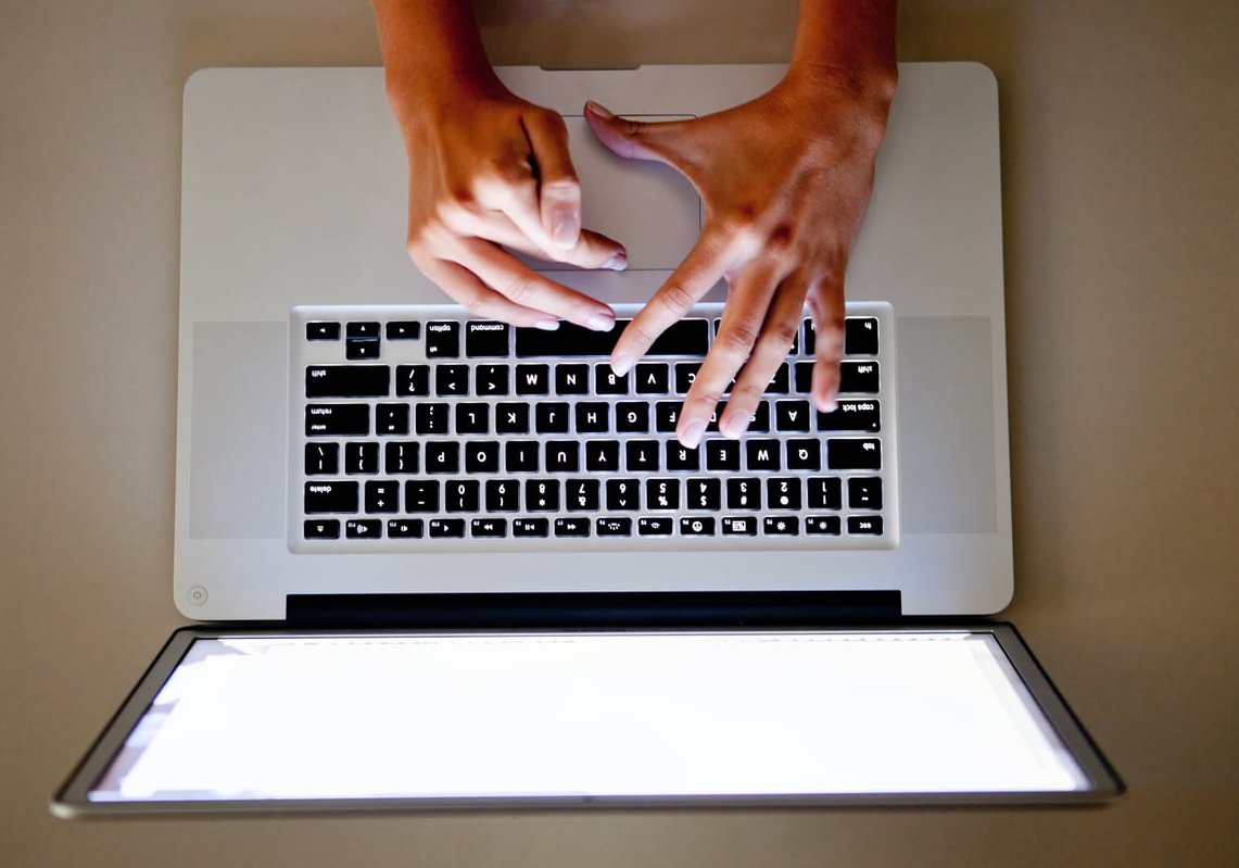 google trends laptop
